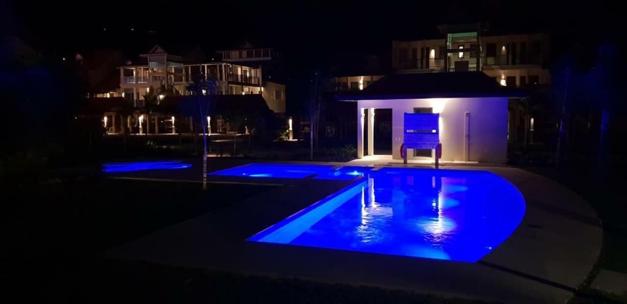 Bay 4 Eden Island Apartment Exterior photo